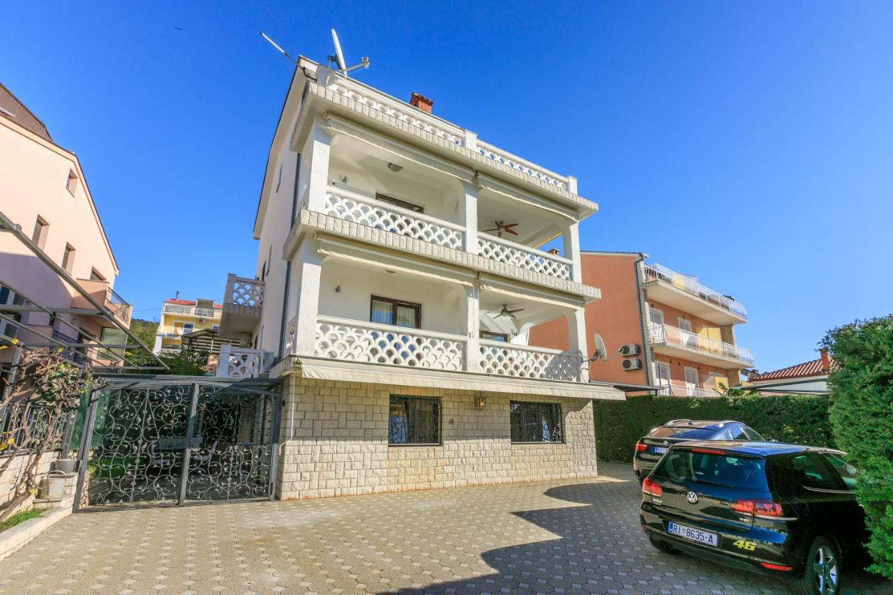 Apartment Eni Selce Kültér fotó