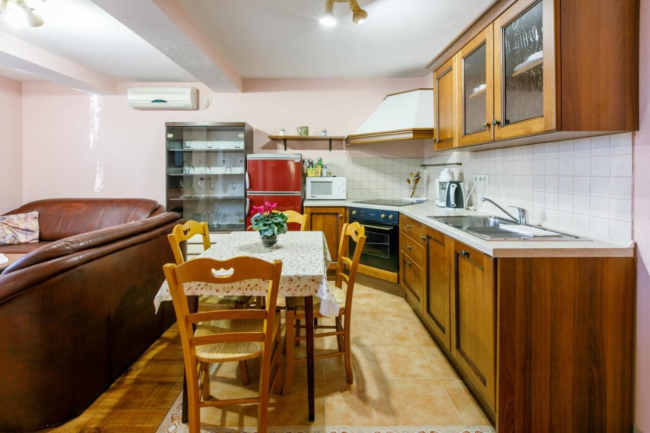 Apartment Eni Selce Kültér fotó